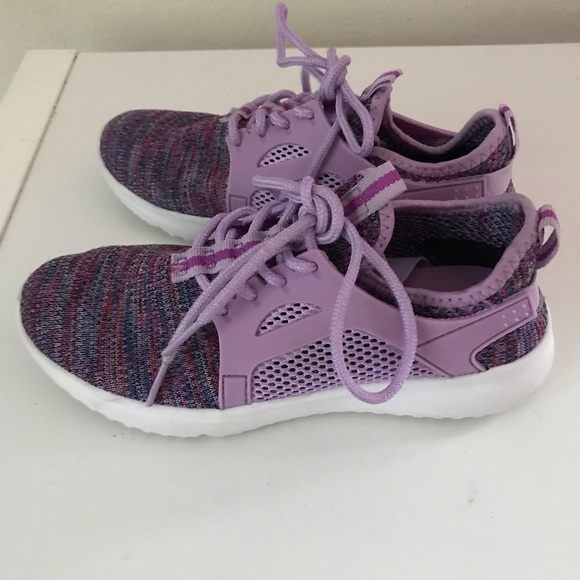 price of champion shoes